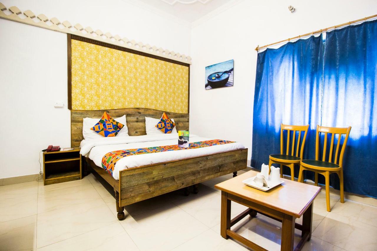 Hotel Ashrey Dehradún Kültér fotó